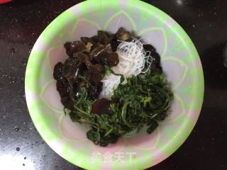 #春食野菜香#chilled Black Fungus Vermicelli Medlar Seedlings recipe