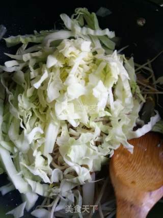 Fried Noodles with Sausage and Kale recipe