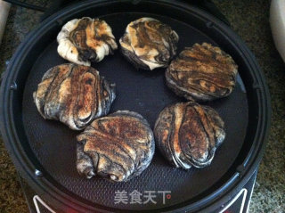 Black Sesame Sauce Biscuits recipe