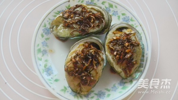 Braised Abalone with Red Onion Sauce recipe
