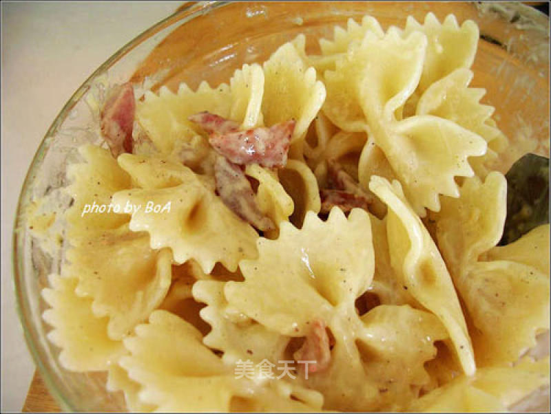 Cheese Red Sausage Butterfly Noodles