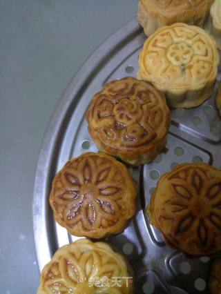 Cantonese-style Moon Cakes recipe