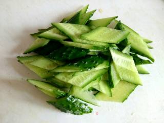 #快手素菜# Fried Cucumber with Sea Rice and Yuba recipe
