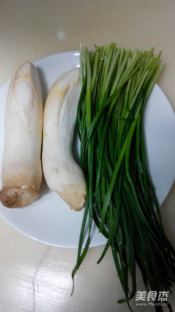 Fried Leek with Eryngii Mushrooms recipe