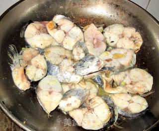 #aca烤明星大赛# Braised Spanish Mackerel in Sauce recipe