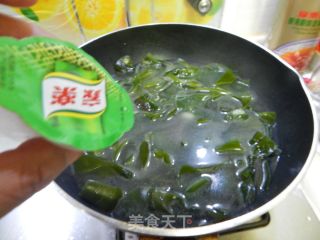 Seaweed Tofu Soup recipe