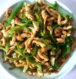 Stir-fried Chicken Breast with Tender Green Peppers recipe