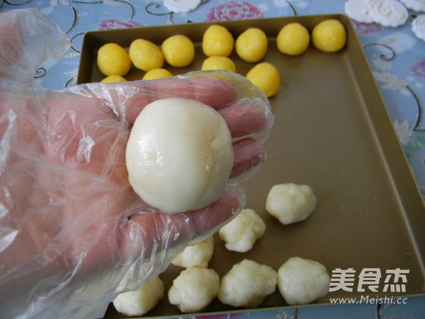 Snowy Mooncakes with Coconut Custard Filling recipe