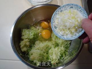 Beijing-tianjin Pasta "zucchini Paste" recipe