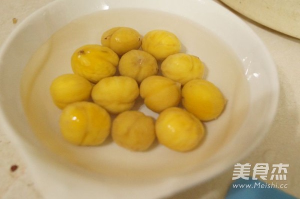 Sesame Chestnut Bun recipe