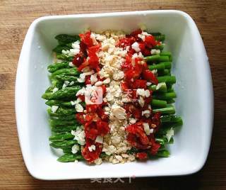 Asparagus with Pickled Pepper and Peanut recipe