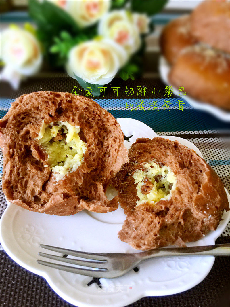 #aca Baking Star Competition# Whole-wheat Cocoa Souffle Small Meal Buns recipe