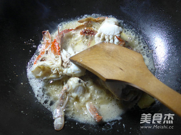 Fried Crab with Shacha Sauce recipe