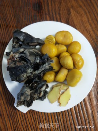 Stewed Black-bone Chicken with Chestnuts recipe