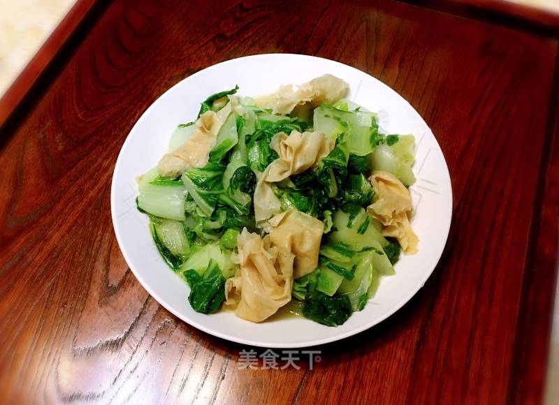 Stir-fried Tofu Skin with Hangzhou Cabbage