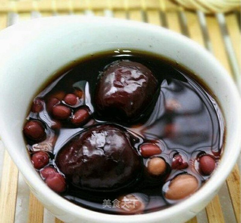 Four Red Soup recipe