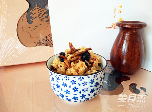 Claypot Rice with Mushrooms and Dried Beans recipe