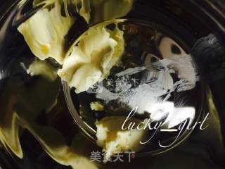 Pineapple Cake (with Super Simple Way to Wrap Pineapple Cake) recipe