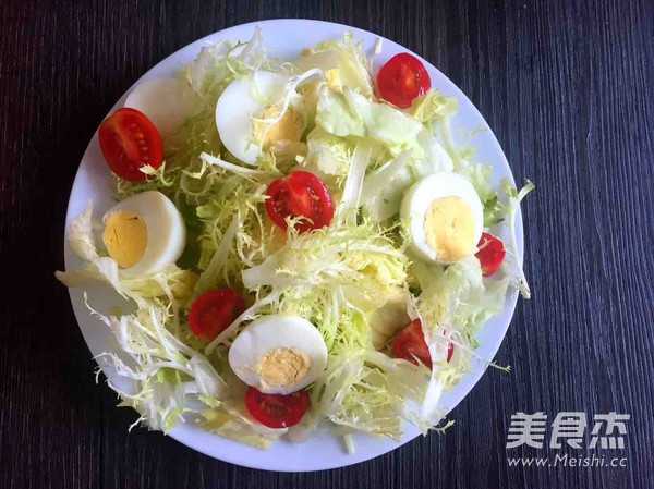 Bitter Chrysanthemum and Egg Salad recipe