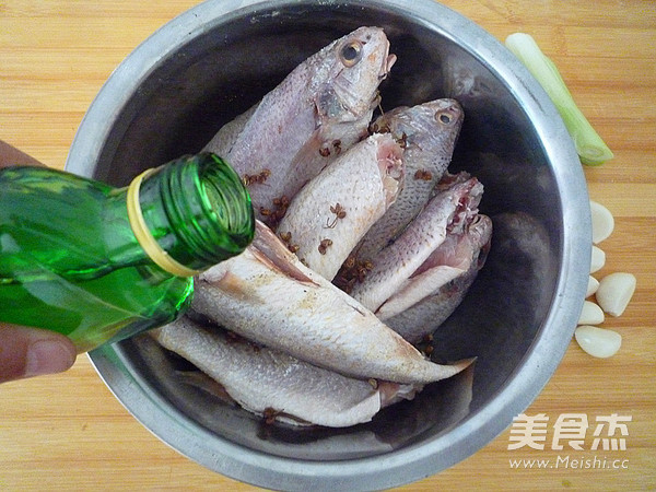 Home-boiled Yellow Croaker recipe