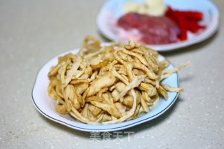 Fried Pork with Dried Radish recipe