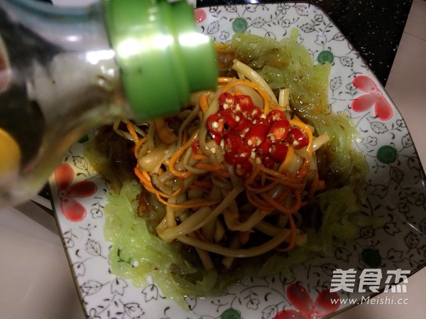 Cordyceps Flower Tea Tree Mushroom Mix Lettuce Shreds recipe