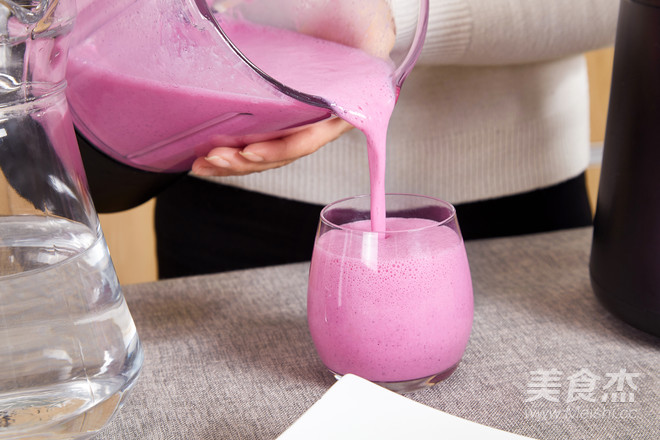 Red Heart Pitaya Milkshake recipe