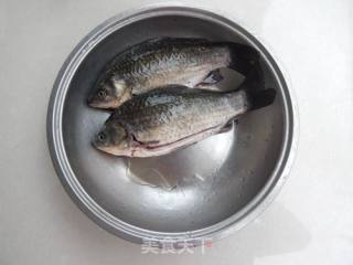 Papaya Crucian Carp Soup recipe
