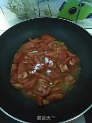 Tomato and Egg Braised Pork Noodles recipe