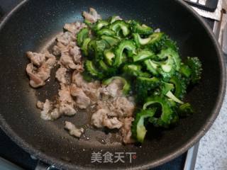 Okinawa Cuisine-fried Bitter Gourd with Egg Tofu recipe