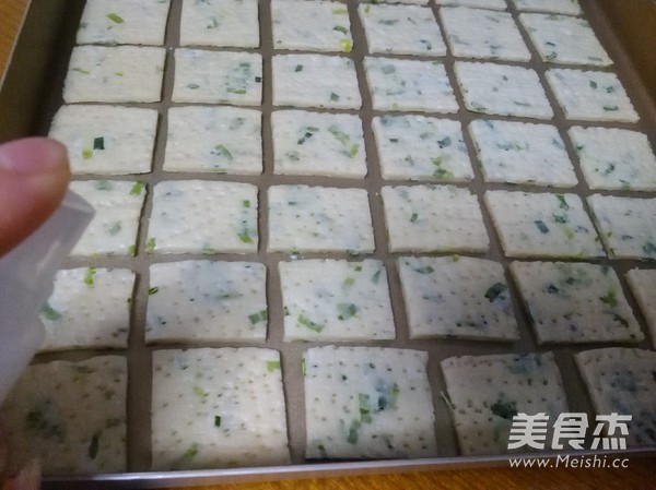 Scallion Crispy Biscuits recipe