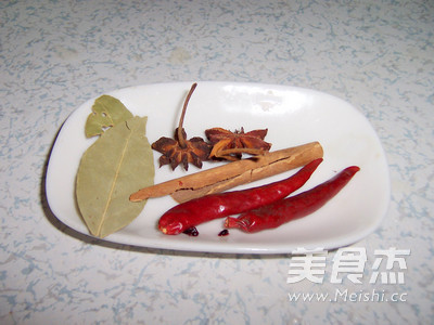 Braised Cuttlefish Head with Pork Belly recipe