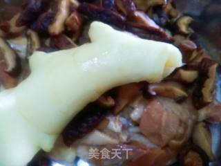 Steamed Chicken with Zijiang and Mushroom recipe