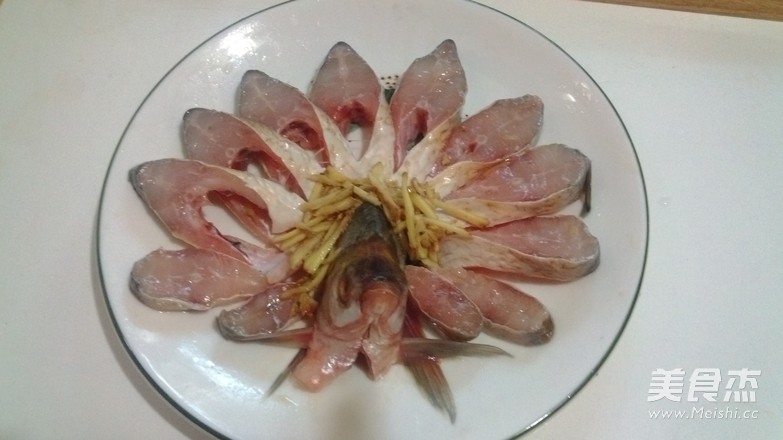 Steamed Peacock Kaiping Fish recipe