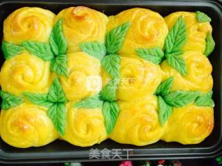 Squeeze Rose Nut Bread recipe
