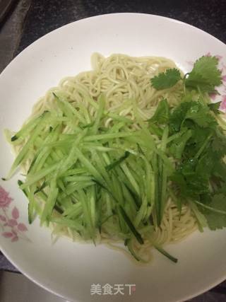 Noodles with Meat Sauce~"summer Lazy Meal" recipe