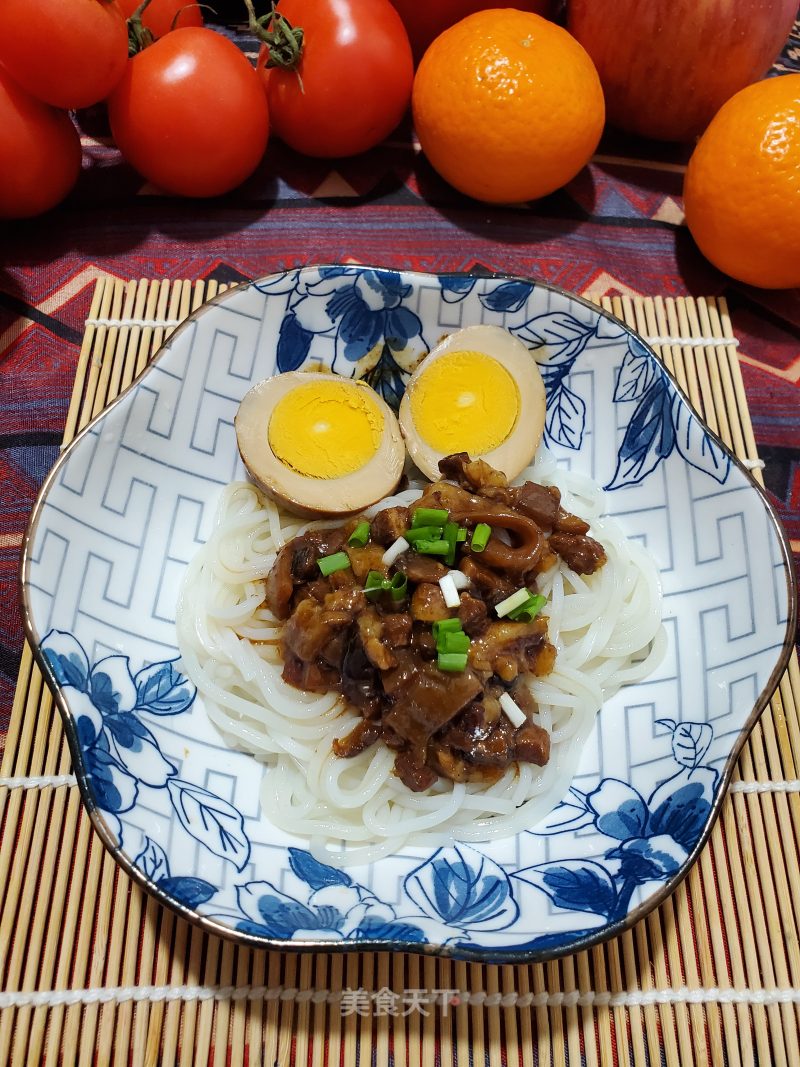 Braised Pork with Guilin Rice Noodles