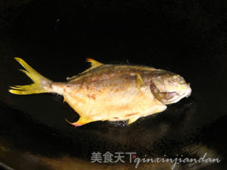 Dinner Time-bitter Melon Braised Phnom Penh Pomfret recipe