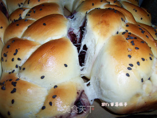 Use Tricks to Easily Knead The Dough by Hand---mulberry Jam Braided Bread recipe