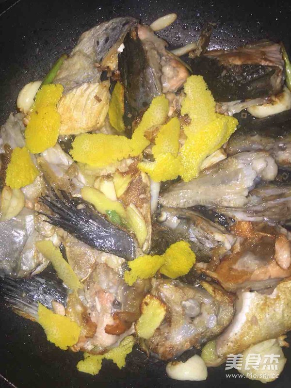 Fried and Baked Salmon Head recipe