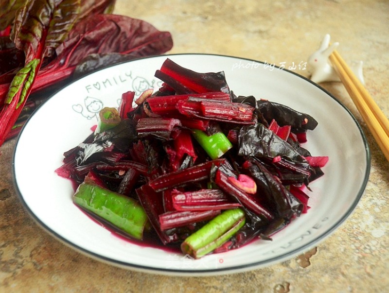 Stir-fried Red Stalk Beets recipe