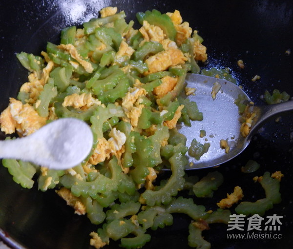 Bitter Gourd Scrambled Eggs recipe