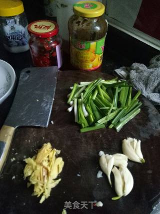 Stir-fried Lettuce with Garlic Sprouts recipe