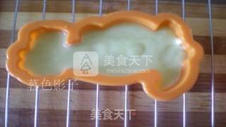 #aca烤明星大赛# Small Animal Cake with Vegetable Juice recipe