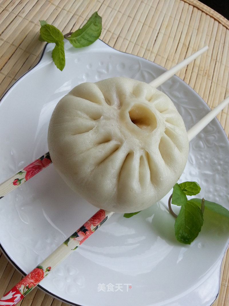 Chinese Cabbage and Pork Buns recipe