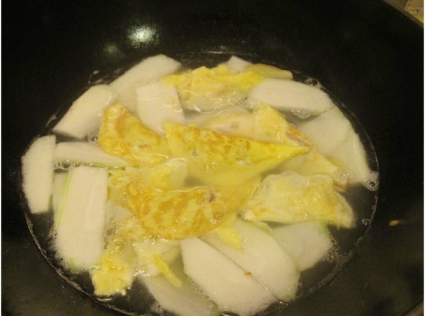 Boiled Zucchini with Egg Dumplings recipe