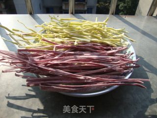 Fried Egg with Colorful Noodles recipe