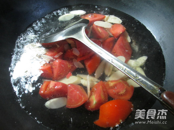 Egg, Tomato, Whip and Bamboo Soup recipe