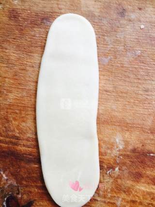 Mooncakes with Egg Yolk and Lotus Seed Paste recipe