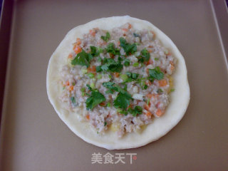 Thin Bottom Pizza with Shajiang Meat Sauce recipe